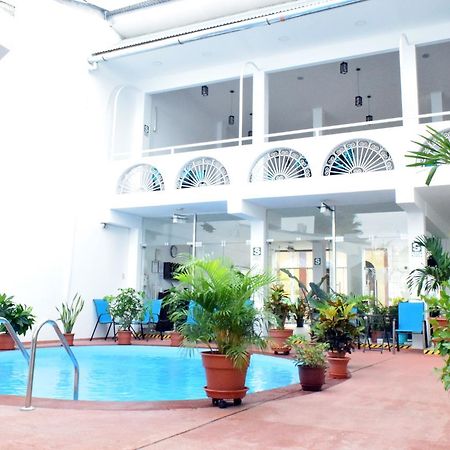 Hotel Jungle House Iquitos Bagian luar foto