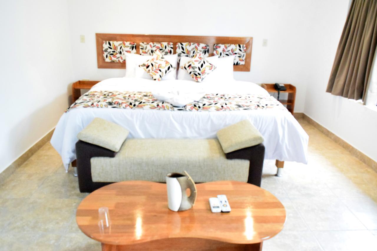 Hotel Jungle House Iquitos Bagian luar foto