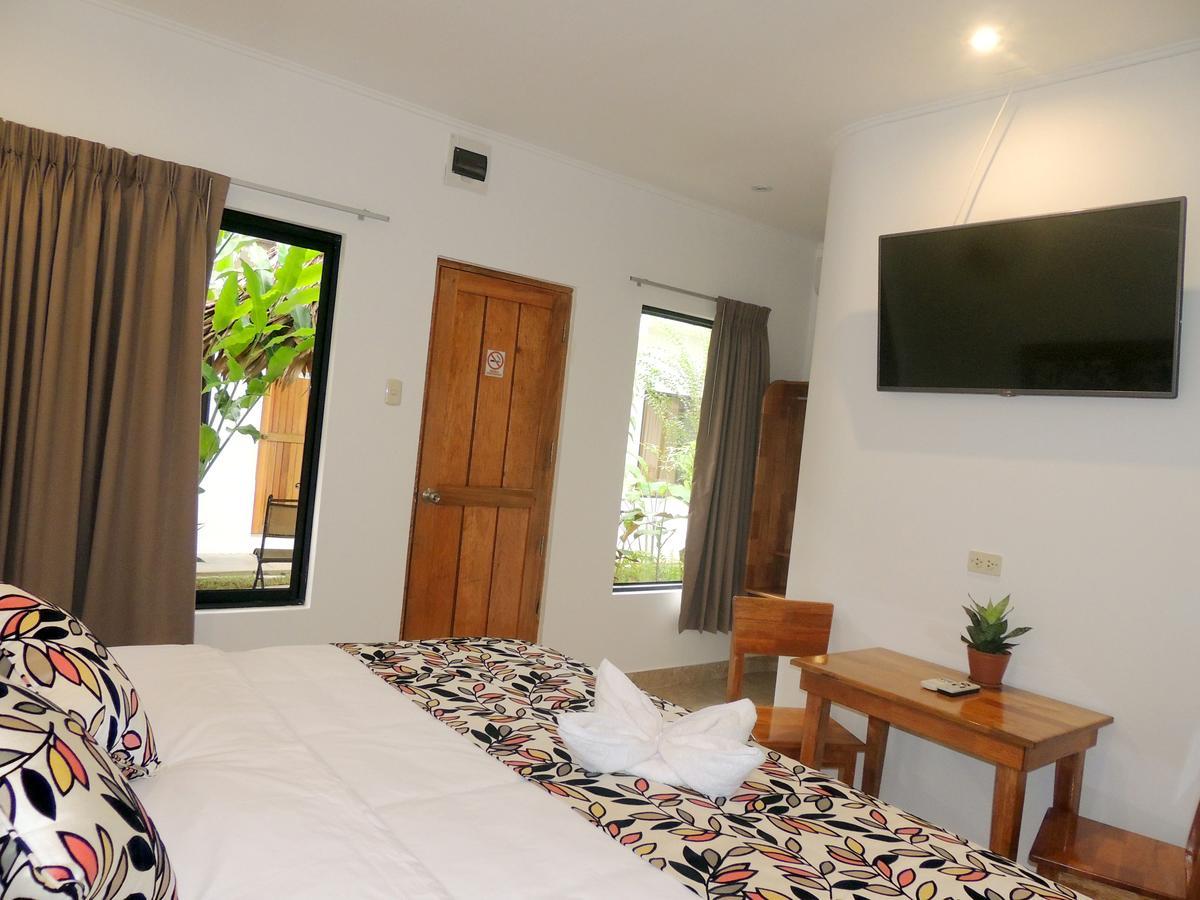 Hotel Jungle House Iquitos Bagian luar foto