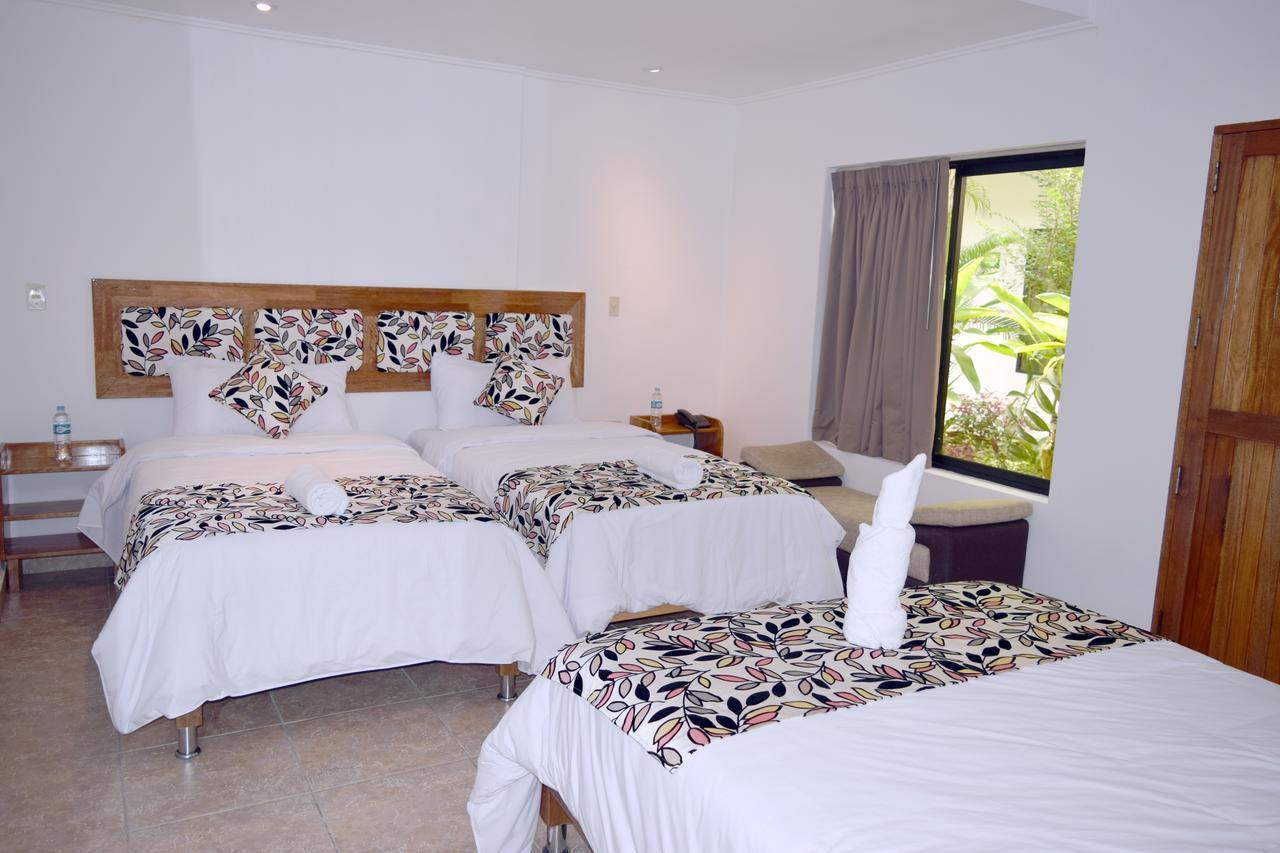 Hotel Jungle House Iquitos Bagian luar foto