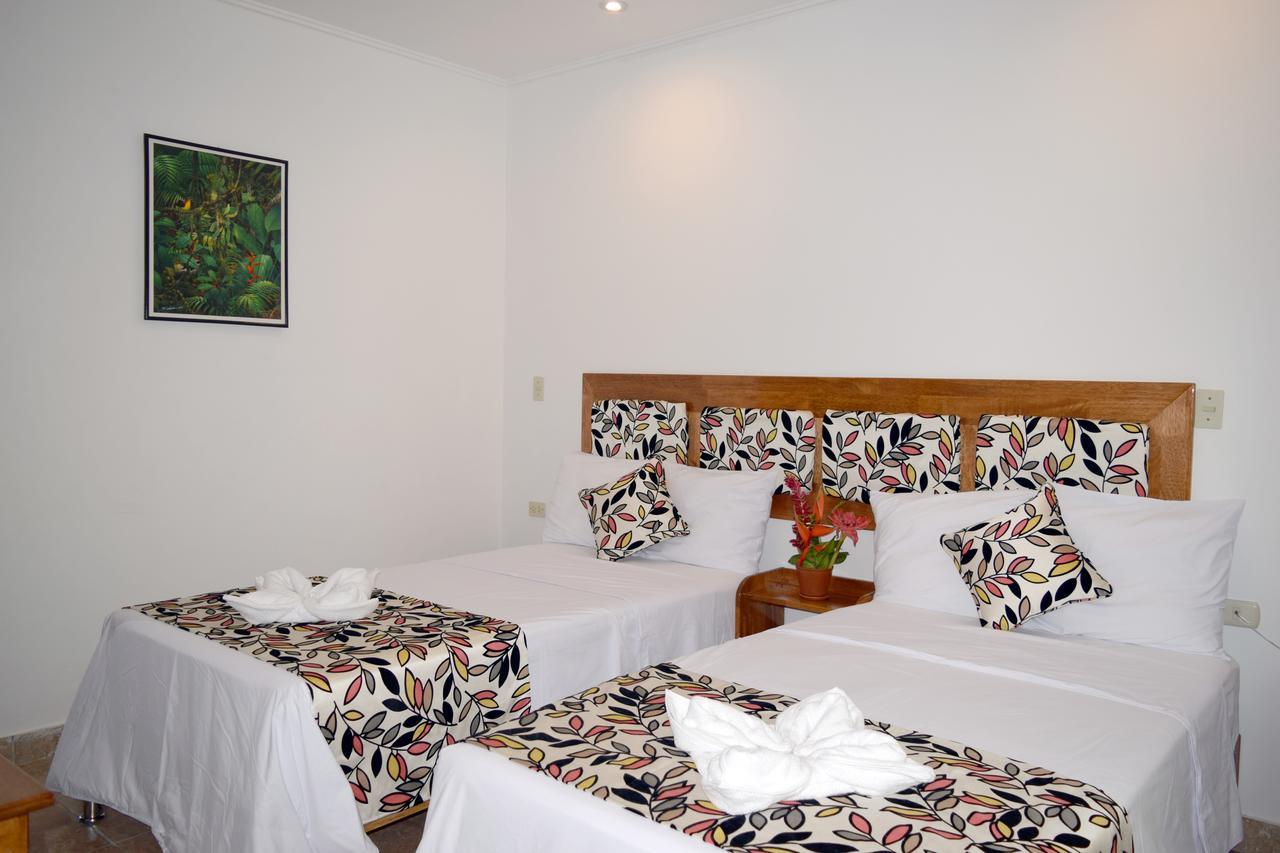 Hotel Jungle House Iquitos Bagian luar foto