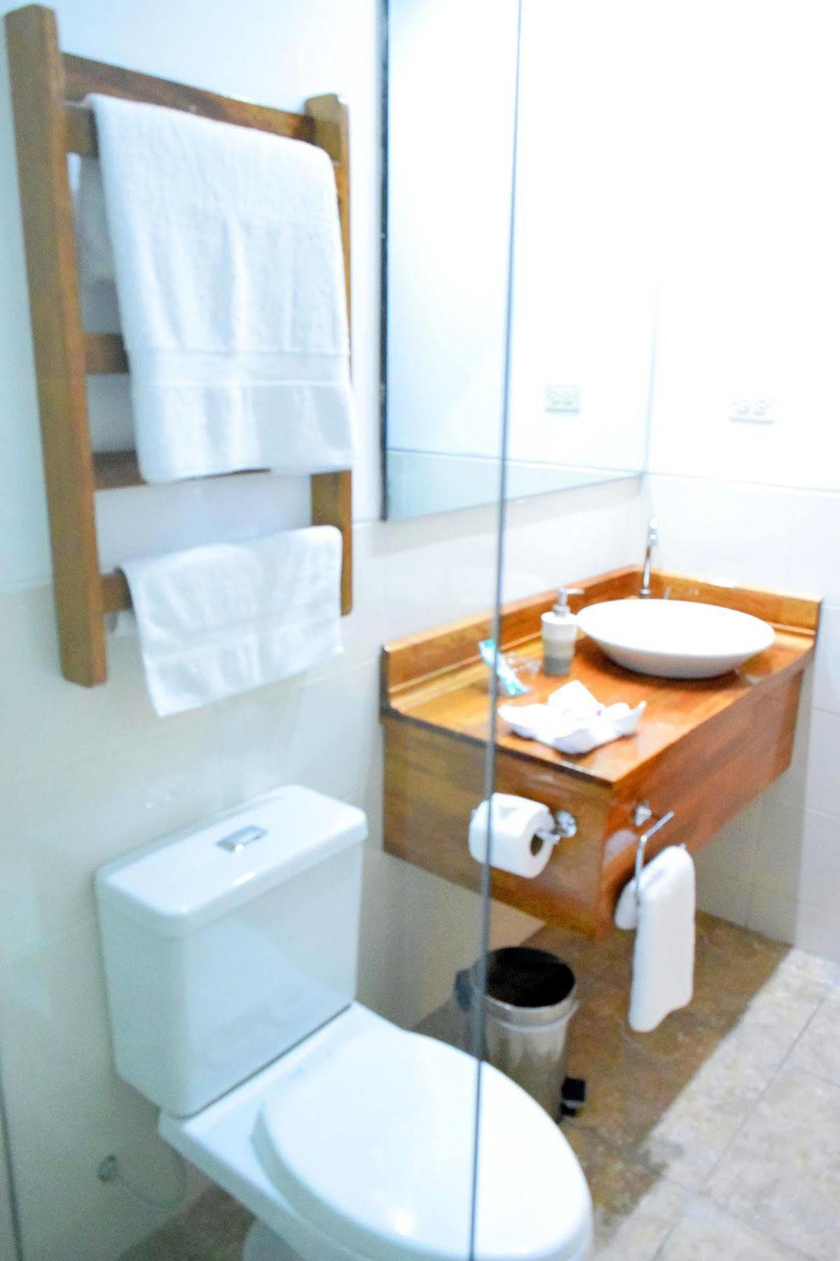 Hotel Jungle House Iquitos Bagian luar foto